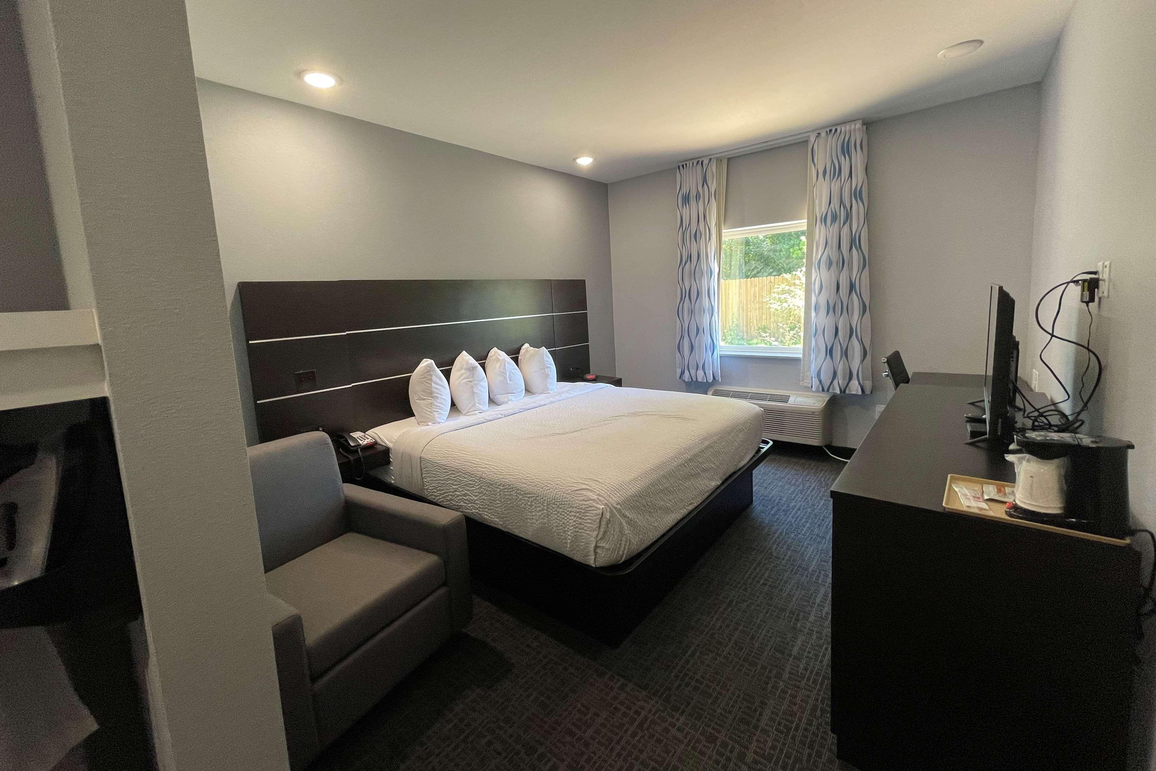 Days Inn By Wyndham Zachary La Extérieur photo
