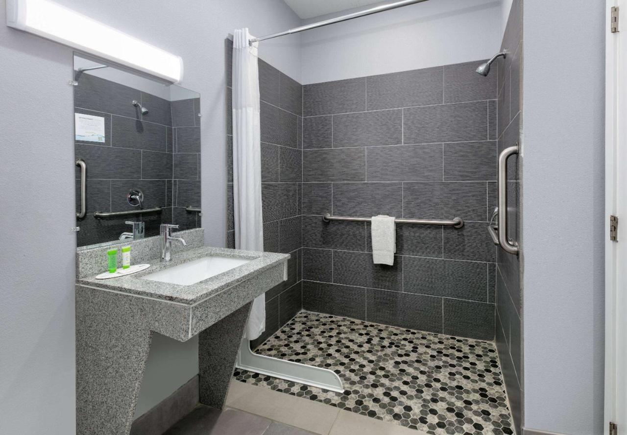 Days Inn By Wyndham Zachary La Extérieur photo